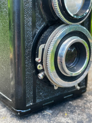Lubitel_Ausloeser_gespannt