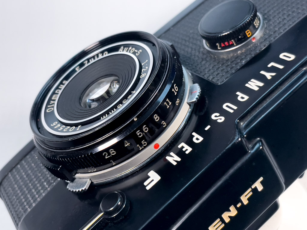 Olympus Pen FT Pancake-Objektiv