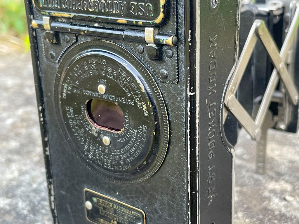 Deckel auf der Rückseite der Vest Pocket Kodak