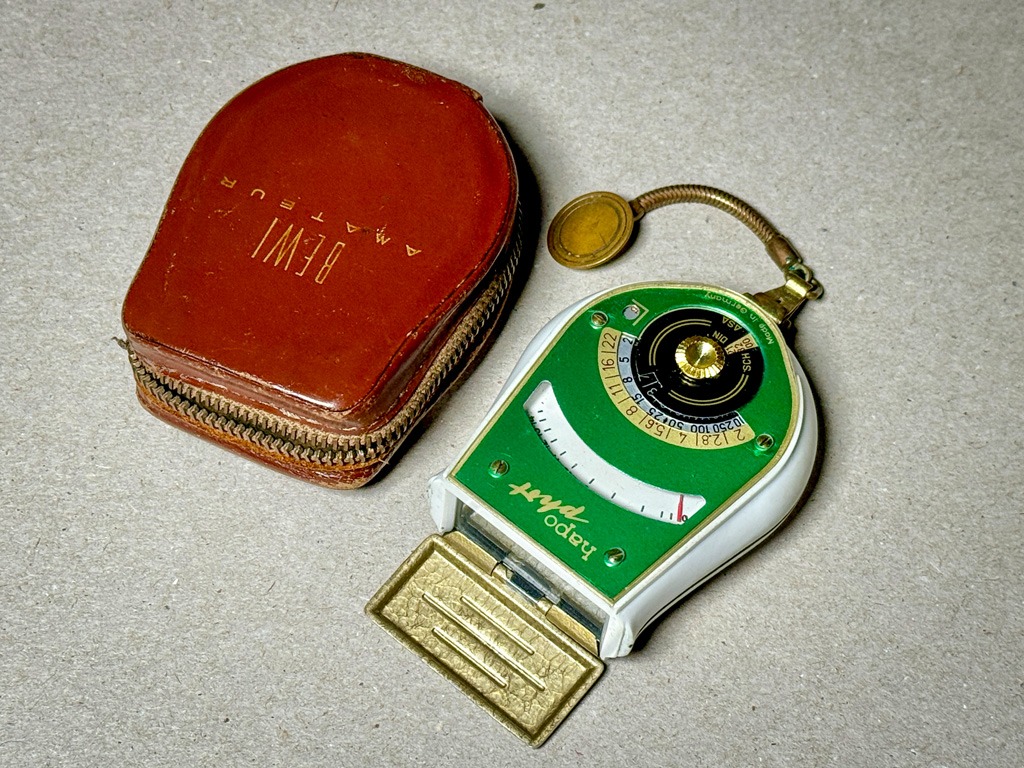 Belichtungsmesser "hapo phot" mit Hülle