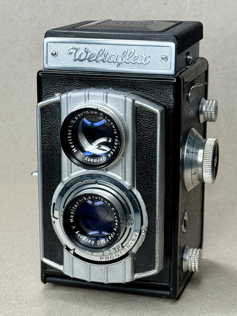 Weltaflex TLR Kameraportrait der Weltaflex TLR Kamera