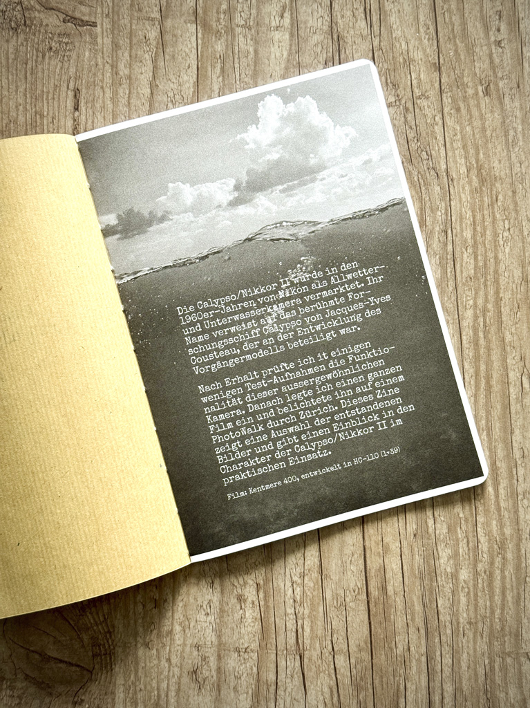Erste Seite des Photo Zines mit dem einleitenden Text.